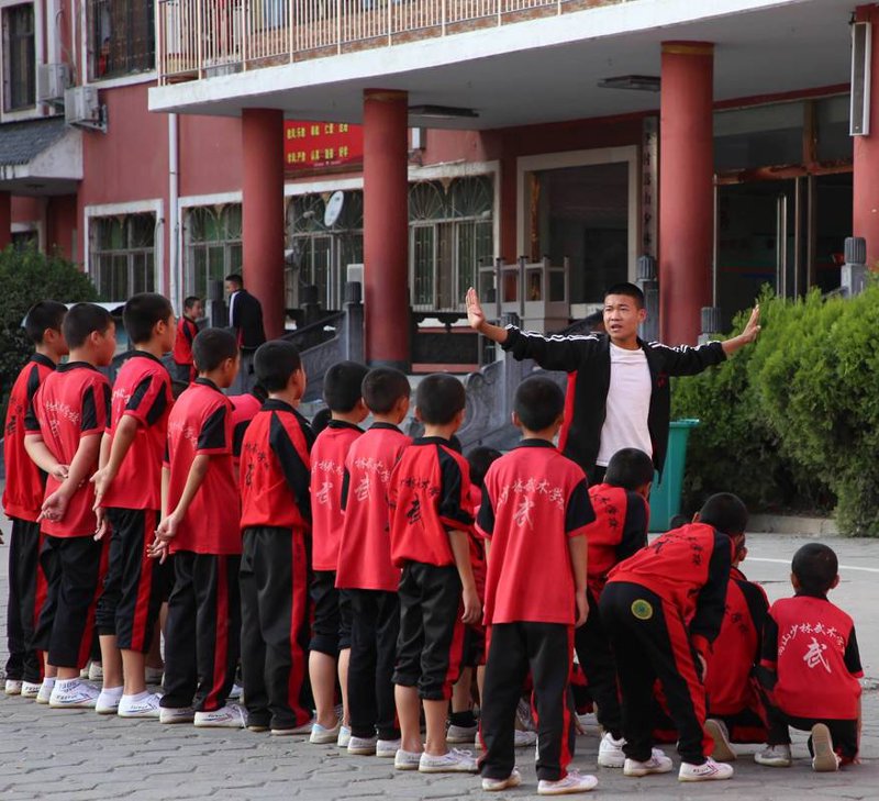 登封少林武校：武术教育的瑰宝